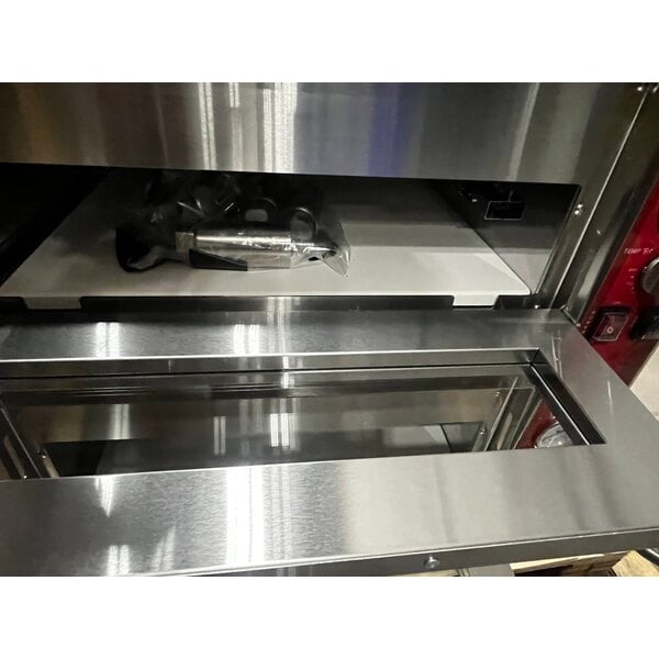 Scratch and Dent Avantco DPO-18-DD Double Deck Countertop Pizza/Bakery Oven with Two Independent Chambers - 3200W, 240V