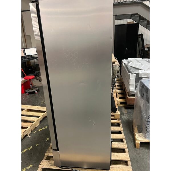 Scratch and Dent True T-12-HC 24 7/8" One Section Solid Door Reach-In Refrigerator