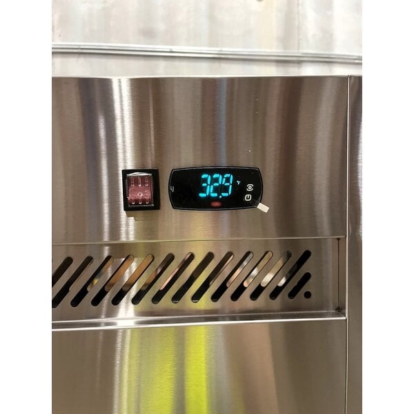 Scratch and Dent Avantco Z2-R-HC 54" Solid Door Stainless Steel Reach-In Refrigerator