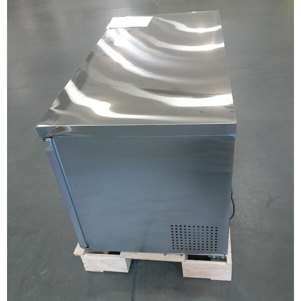 Scratch and Dent Avantco SS-UC-60R-HC 60" Undercounter Refrigerator