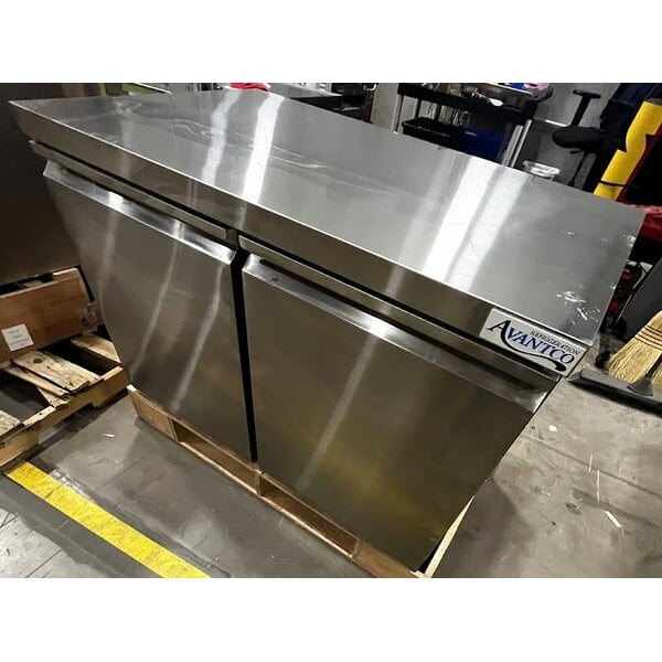 Scratch and Dent Avantco SS-UC-48R-HC 48" Undercounter Refrigerator