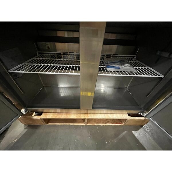 Scratch and Dent Avantco SS-UC-48R-HC 48" Undercounter Refrigerator