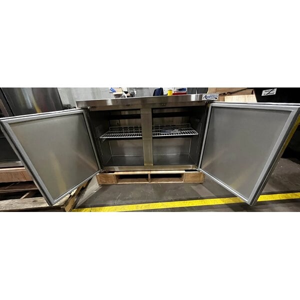 Scratch and Dent Avantco SS-UC-48R-HC 48" Undercounter Refrigerator