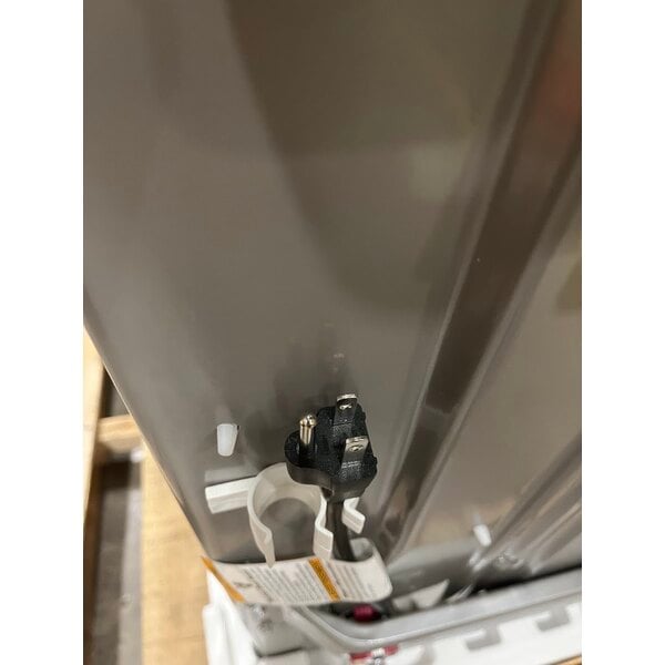 Scratch and Dent Crossover 3.5 cu. ft. 27" Front Load Electric Commercial Washer - Free Use WHLFP817C2OPL