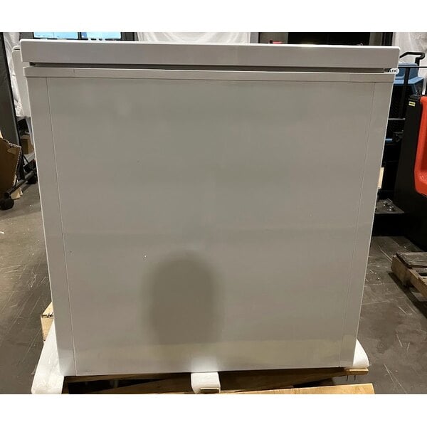 Scratch and Dent Galaxy CF30HC Commercial Chest Freezer - 30 cu. ft.