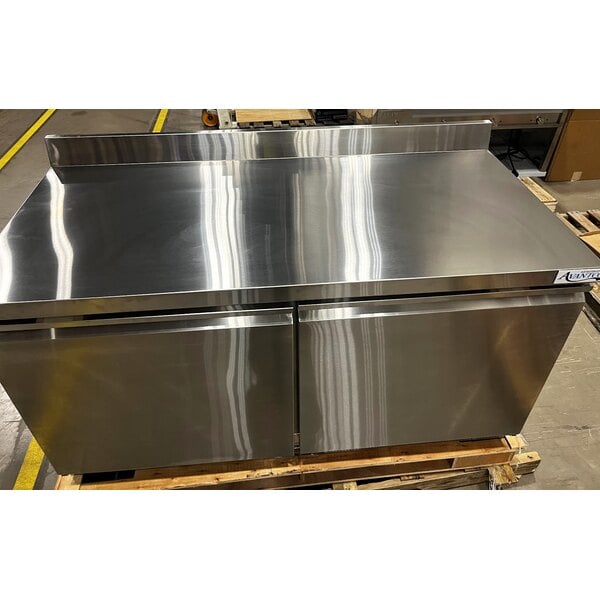 Scratch and Dent Avantco ZWT-60R-HC 60" Front Breathing Worktop Refrigerator with 3 1/2" Backsplash