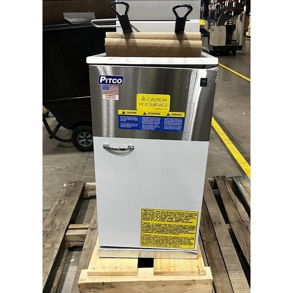 Scratch and Dent Pitco® 35C+S Liquid Propane 35-40 lb. Stainless Steel Floor Fryer