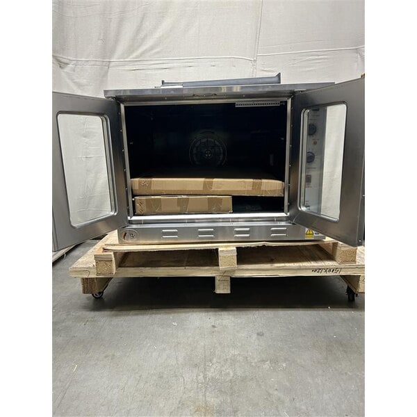 Scratch and Dent Cooking Performance Group FECD-100-C Single Deck Standard Depth Full Size Electric Convection Oven- 208V, 3 Phase, 11 kW