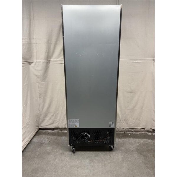 Scratch and Dent Avantco A-19F-HC 29" Solid Door Reach-In Freezer