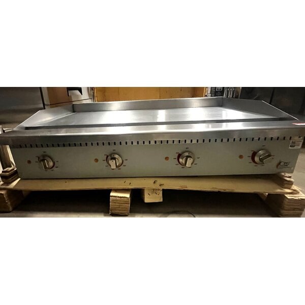 Scratch and Dent Cooking Performance Group G-CPG-48-M 48" Electric Countertop Griddle - 12,000W / 16,000W, 208 / 240V