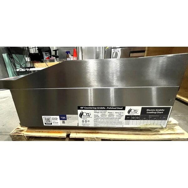 Scratch and Dent Cooking Performance Group G-CPG-48-M 48" Electric Countertop Griddle - 12,000W / 16,000W, 208 / 240V