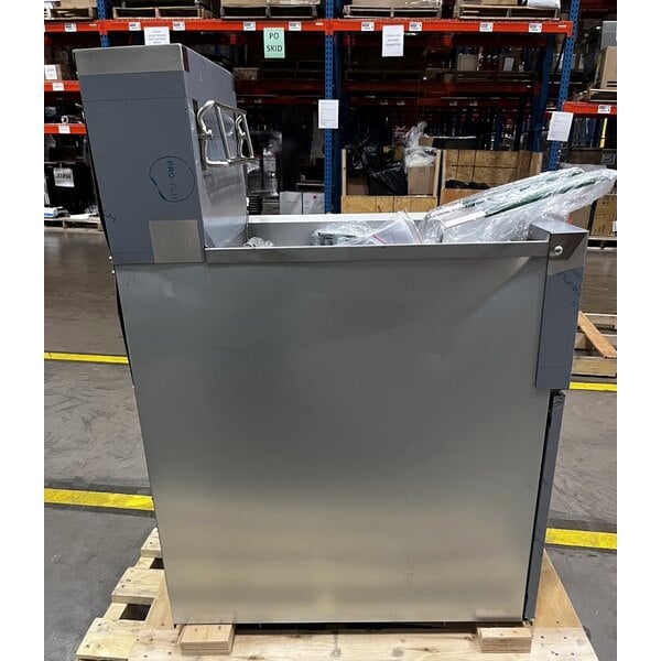Scratch and Dent Dean by Frymaster SR114E Super Runner Economy 40 lb. Electric Floor Fryer - 208V, 1 Phase