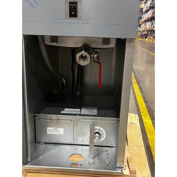 Scratch and Dent Dean by Frymaster SR114E Super Runner Economy 40 lb. Electric Floor Fryer - 208V, 1 Phase