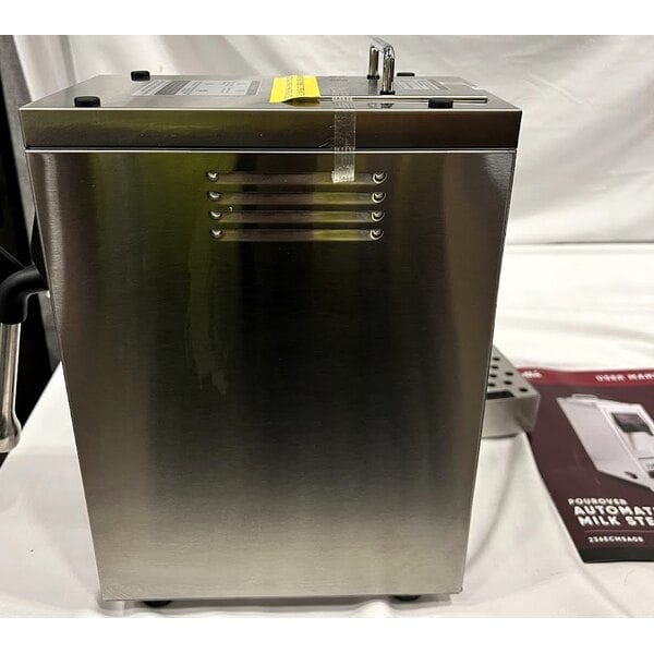 Scratch and Dent Estella Caffe ECMSA08 Automatic Pourover Milk Steamer - 120V, 1,450W