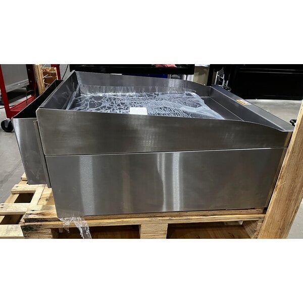 Scratch and Dent Cooking Performance Group GM-CPG-24-NL 24" Gas Countertop Griddle with Manual Controls - 60,000 BTU
