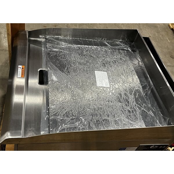 Scratch and Dent Cooking Performance Group GM-CPG-24-NL 24" Gas Countertop Griddle with Manual Controls - 60,000 BTU