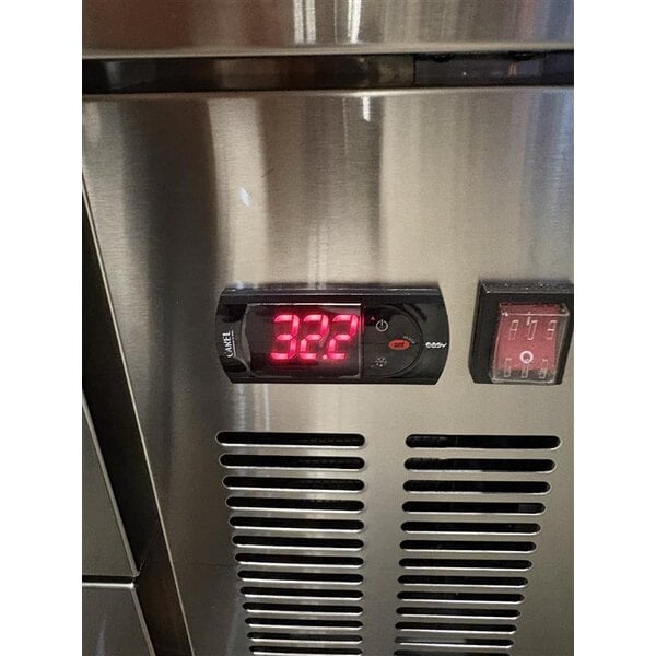 Scratch and Dent Avantco CBE-48-HC 48" 2 Drawer Refrigerated Chef Base