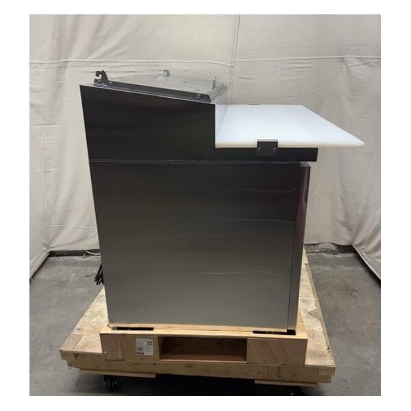 Scratch and Dent Avantco SSPPT-260B 60" 1 Door Refrigerated Pizza Prep Table with 2 Drawers
