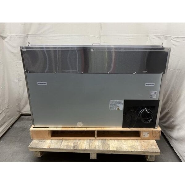 Scratch and Dent Avantco SSPPT-260B 60" 1 Door Refrigerated Pizza Prep Table with 2 Drawers