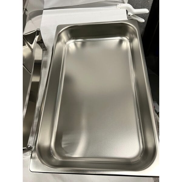Scratch and Dent Acopa Heavy Weight 8 Qt. Dripless Full Size Stackable Stainless Steel Roll Top Chafer