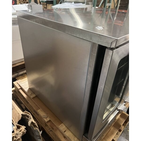 Scratch and Dent Cooking Performance Group FECD-100-D Single Deck Standard Depth Full Size Electric Convection Oven - 240V, 1 Phase, 11.9 kW
