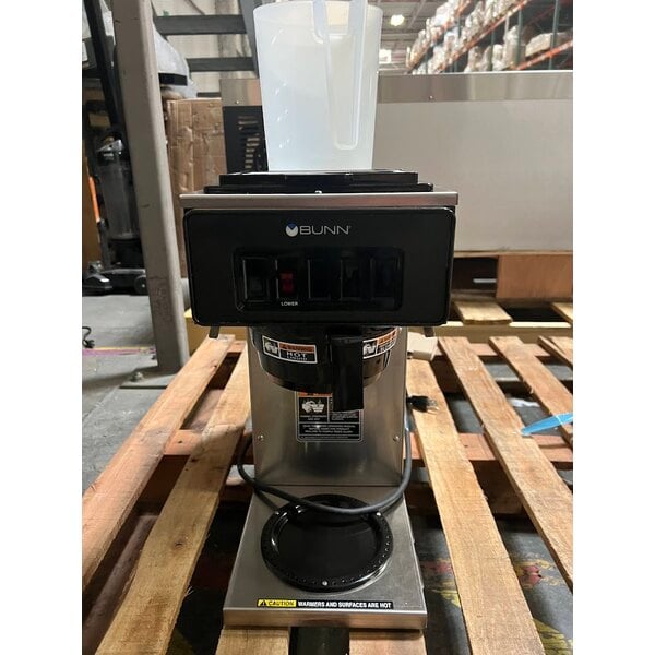 Scratch and Dent Bunn 13300.0001 VP17-1 SS Stainless Steel Pourover Coffee Brewer with 1 Lower Warmer - 120V