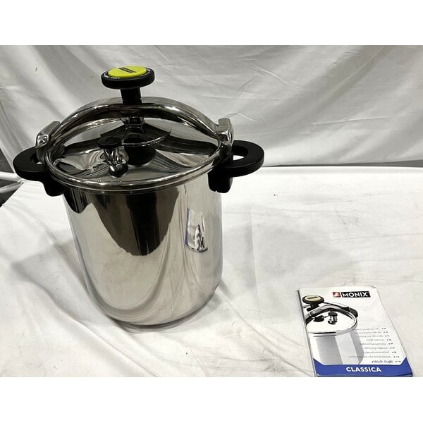 Scratch and Dent Monix 013206 Monix 50 Cup (25 Cup Raw) 12.66 qt. (12 Liter) Stainless Steel Pressure Cooker