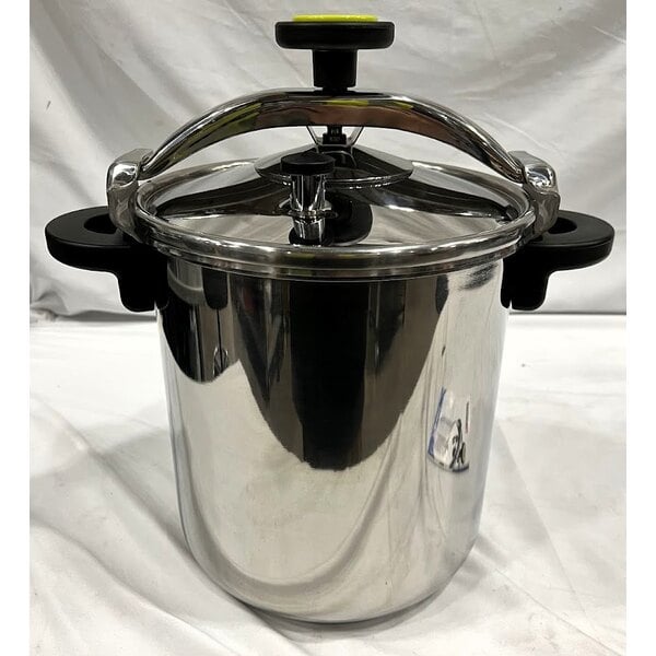 Scratch and Dent Monix 013206 Monix 50 Cup (25 Cup Raw) 12.66 qt. (12 Liter) Stainless Steel Pressure Cooker