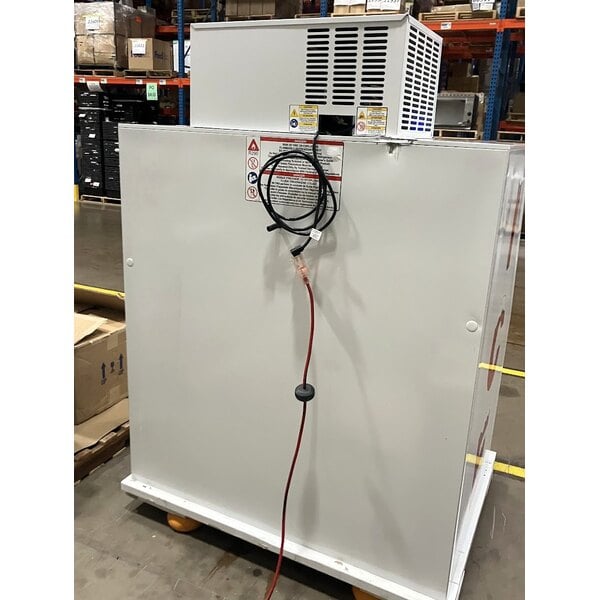 Scratch and Dent Leer 40ASL-R290 51" Outdoor Auto Defrost Ice Merchandiser with Slanted Front and Galvanized Steel Door