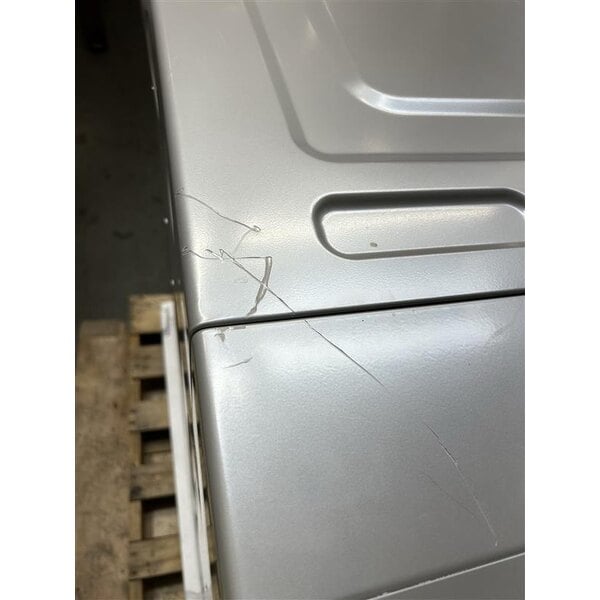 Scratch and Dent Crossover 3.5 cu. ft. 27" Front Load Electric Commercial Washer - Free Use WHLFP817C2OPL