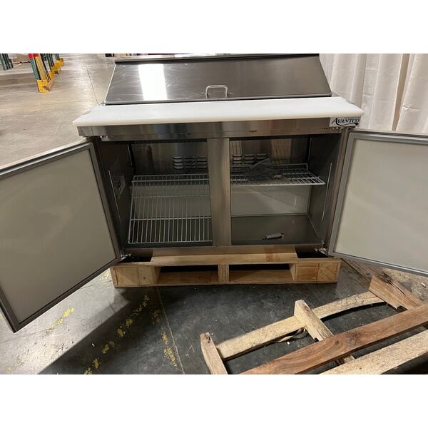 Scratch and Dent Avantco APT-48-HC 47" 2 Door Refrigerated Sandwich Prep Table