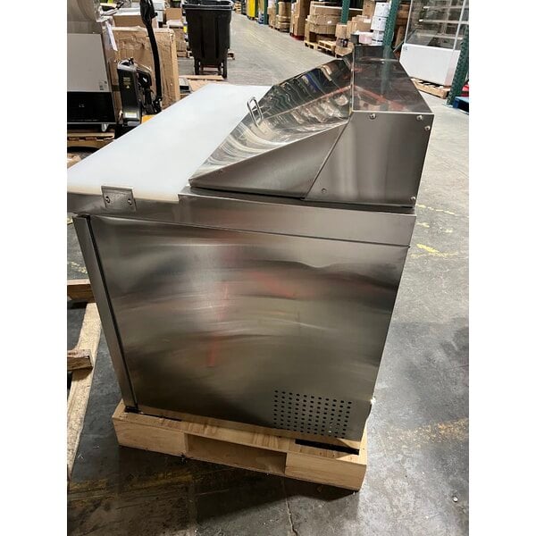 Scratch and Dent Avantco APT-48-HC 47" 2 Door Refrigerated Sandwich Prep Table