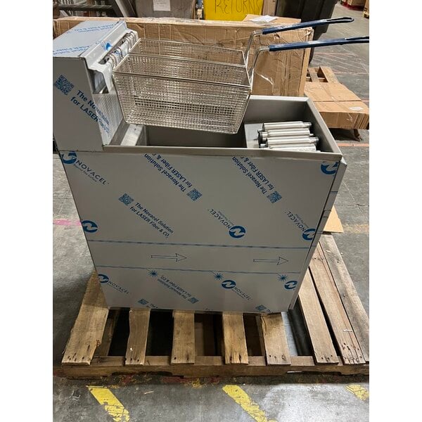 Scratch and Dent Imperial Range IFS-40-E2083 40 lb. Electric Fryer - 208V, 3 Phase