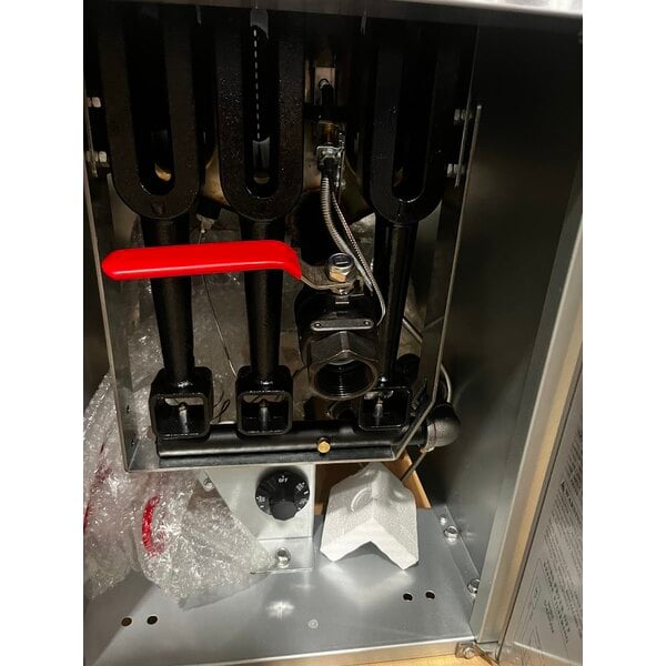Scratch and Dent Avantco FF40 Liquid Propane 40 lb. Stainless Steel Floor Fryer - 90,000 BTU