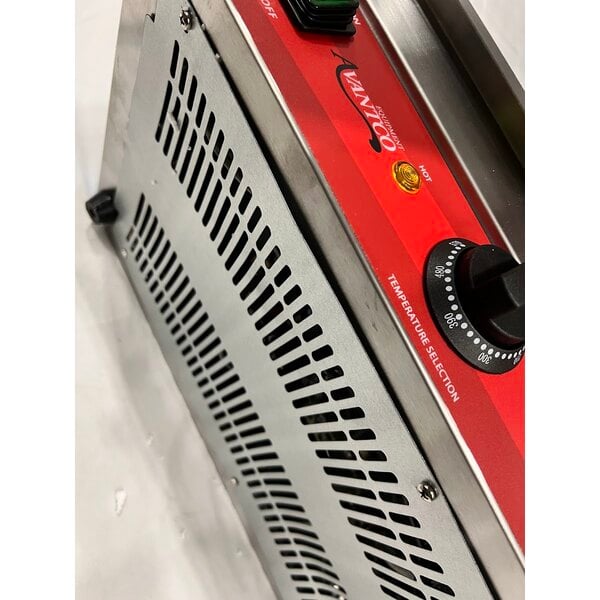 Scratch and Dent Avantco PG400 Commercial Dual Panini Sandwich Grill with Grooved Plates and 19 5/8" x 9 1/8" Cooking Surface - 120V, 3500W