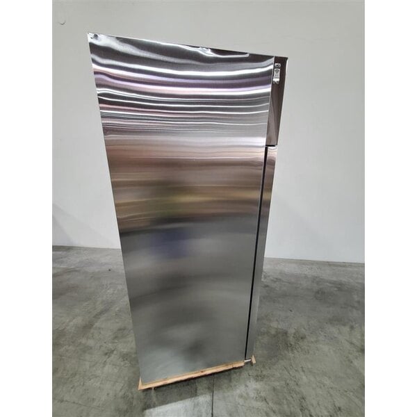 Scratch and Dent Avantco Z2-R-HC 54" Solid Door Stainless Steel Reach-In Refrigerator