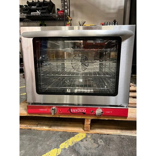 Scratch and Dent Avantco CO-28M Half Size Countertop Convection Oven, 2.3 cu. ft. - 208/240V, 2100/2800W