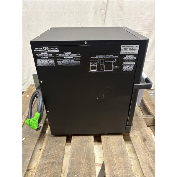 Scratch and Dent Merrychef eikon e1s Classic High-Speed Accelerated Cooking Countertop Oven - 208/240V