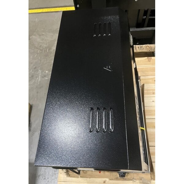 Scratch and Dent Avantco HDC-26 26" Self/Full Service 3 Shelf Countertop Heated Display Case with Sliding Doors - 120V, 1580W
