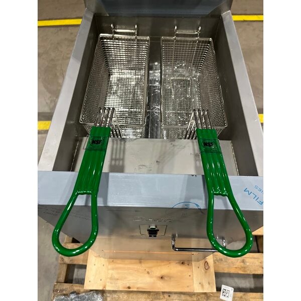 Scratch and Dent Dean by Frymaster SR114E Super Runner Economy 40 lb. Electric Floor Fryer - 208V, 3 Phase