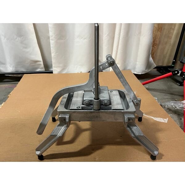 Scratch and Dent Nemco 56750-2 1/4" Cut Easy Onion / Fruit / Vegetable Slicer II
