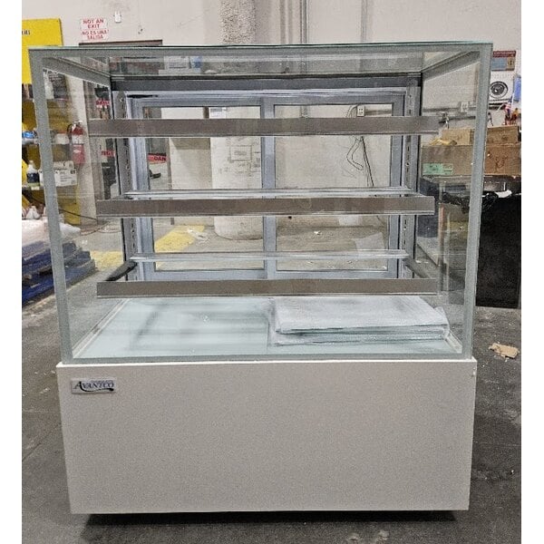 Scratch and Dent Avantco BCFD-48 47 3/16" White Square Dry Bakery Display Case with LED Lighting