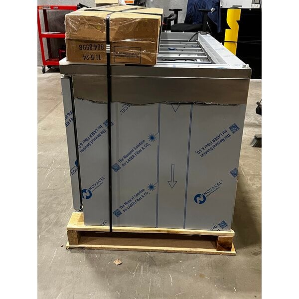 Scratch and Dent Beverage-Air SPE60HC-16 Elite Series 60" 2 Door Refrigerated Sandwich Prep Table