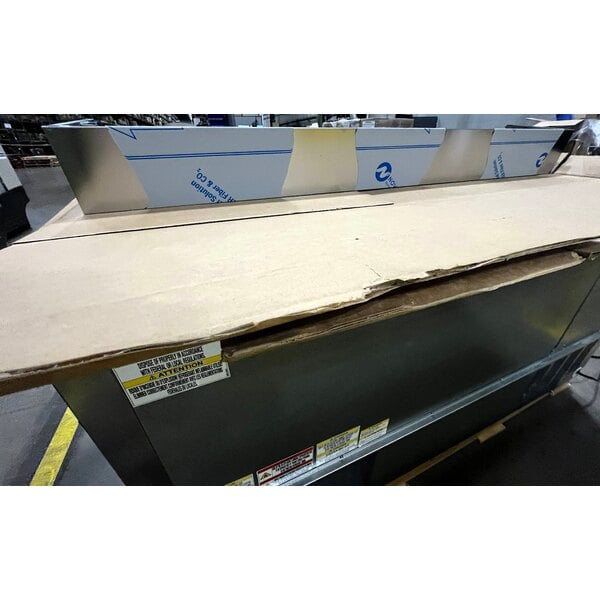 Scratch and Dent Beverage-Air SPE60HC-16 Elite Series 60" 2 Door Refrigerated Sandwich Prep Table