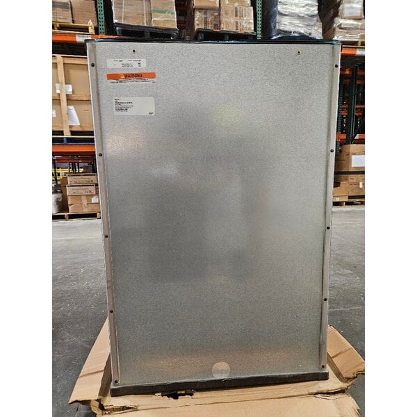 Scratch and Dent Manitowoc D-570 Ice Storage Bin - 532 lb.