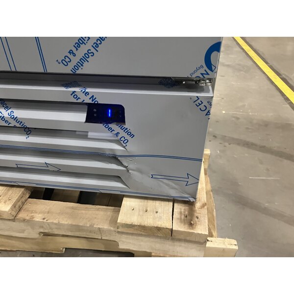 Scratch and Dent Beverage-Air FB49HC-1S 52" Vista Series Solid Door Reach in Freezer