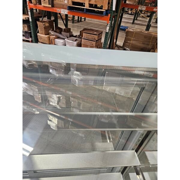 Scratch and Dent Avantco BCF-48-HC 47 3/16" Square Glass White Refrigerated Bakery Display Case
