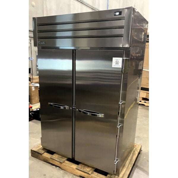 Scratch and Dent True STG2F-2S-HC Spec Series 52 5/8" Solid Door Reach-In Freezer
