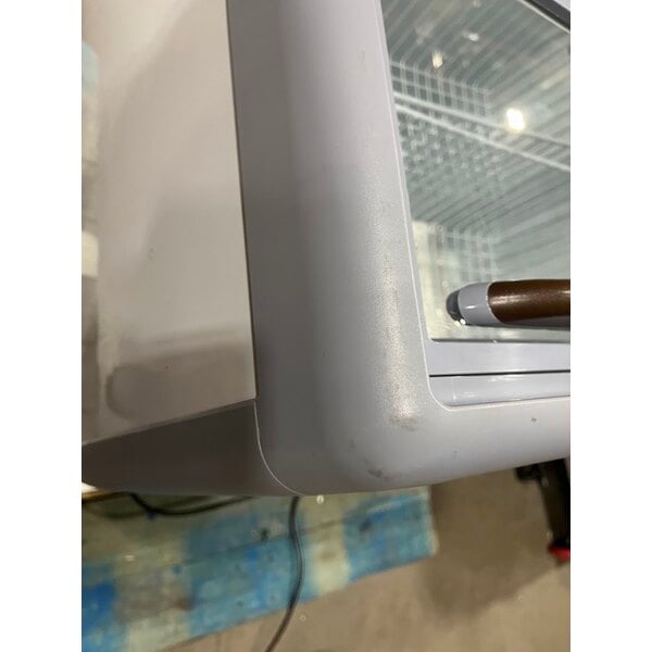 Scratch and Dent Avantco DFF6-HCL 26 3/16" Customizable Flat Top Display Ice Cream Freezer