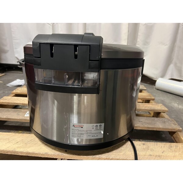 Scratch and Dent Avantco RCSB90 90 Cup (45 Cup Raw) Digital Electric Rice Cooker / Warmer with Hinged Lid - 240V, 2,500W